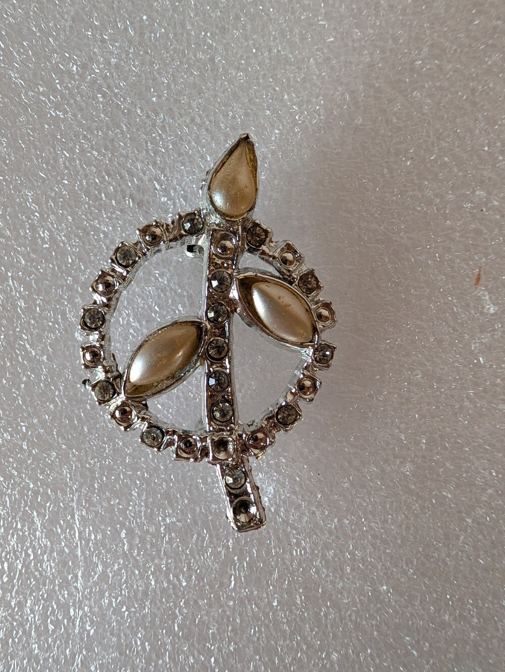 Silver-Tone 3 Pearls With Rhinestones Brooch - Women Jewelry